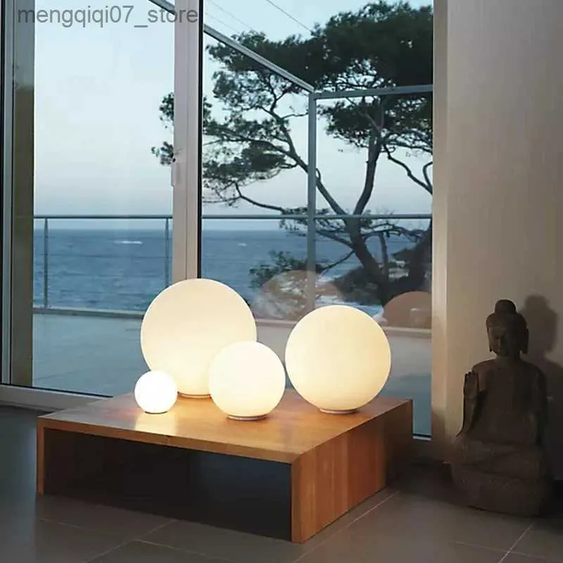 Lâmpadas Shades Nordic Glass Table Lamp Bedside Eye Care Night Light Estudo Esférico Lua LED Lâmpada Quartos Estudo Sala de Estar Escritório Home Lustre L240311