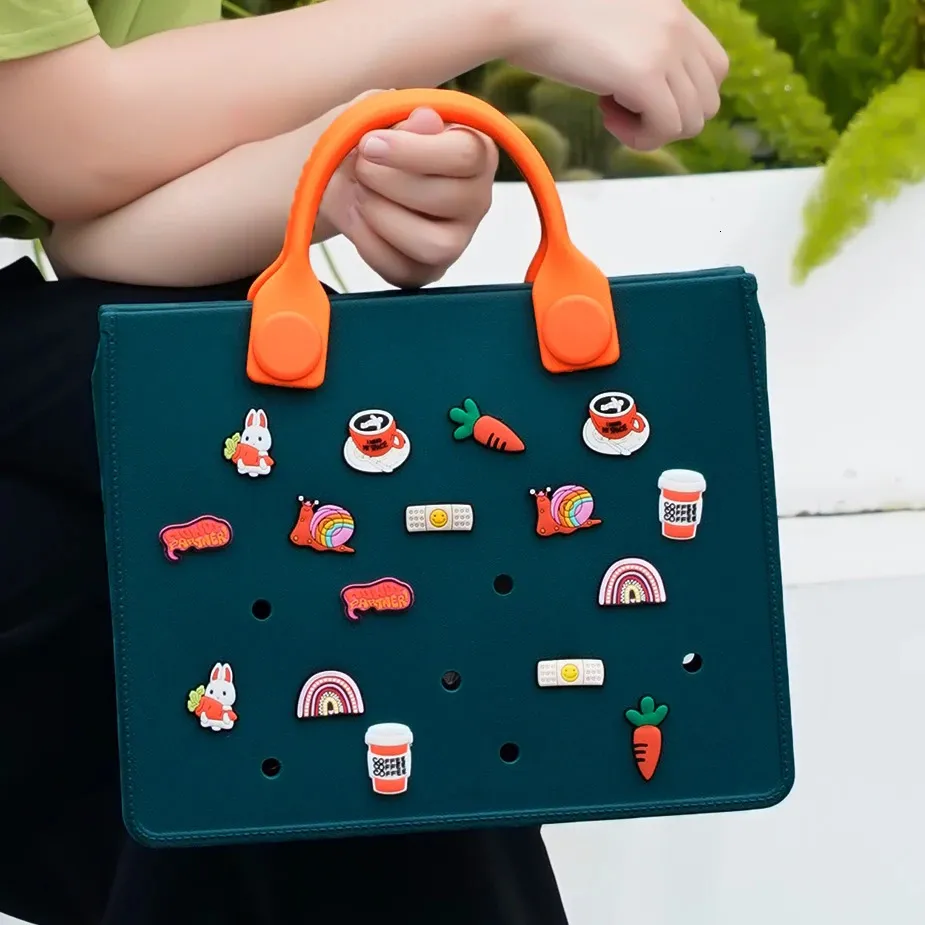 Orange Mens New Leisure Waterproof Travel Handbag Outdoor Beach Bag Womens Fashionable New Eva Stamped Handbag Lämplig för charm 240311
