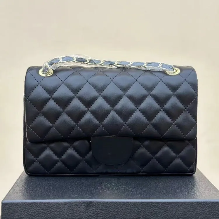 Designer-Tasche, hochwertiges Leder, erhältlich in Schwarz, Pink und Grün, modischer, klassischer, trendiger Luxus-Must-Have für Damen