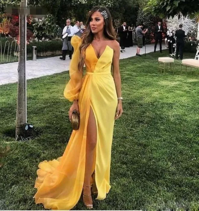 Abendkleider jaune dubaï robe de soirée formelle femmes manches longues une épaule robes de soirée élégante fente en mousseline de soie robe de soirée musulmane Dres9900957