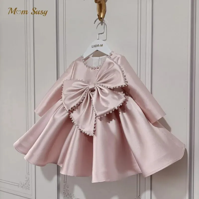 Bébé Fille Princesse Soie Perle Robe À Manches Longues Infantile Enfant Enfant Vintage Bow Robe Fête Pageant Anniversaire Vêtements 1-14Y 240307