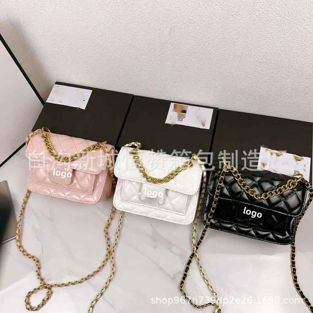 Tienda Fábrica Al Por Mayor 2024 Nuevo Bolso De Cadena Lingge Pequeño Fragante Francés Y Popular Un Hombro Crossbody Para Mujer Estilo Occidental Abuela