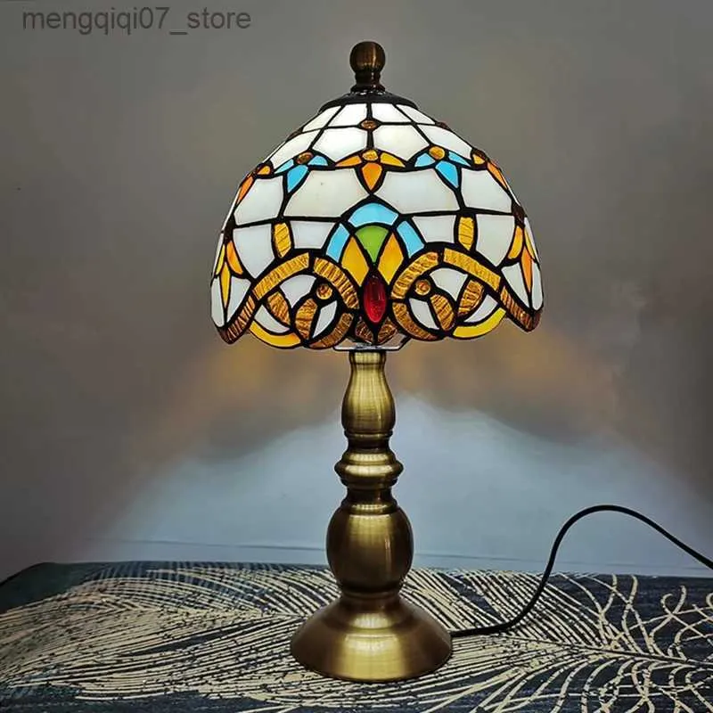 ランプシェードWoerfu 20cm Tiffany Table Lamp E27 Alloy Base Base Baroque Bedroom Bedside LampクリエイティブファッションレトロテーブルランプL240311