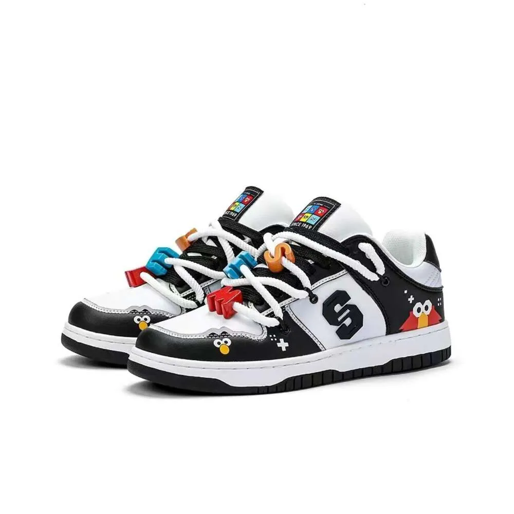 SESAME STREET Kunstleder-Mandarinen-Entenschuhe, trendbequeme, lässige, verschleißfeste, modische Low-Top-Boardschuhe für Männer und Frauen1