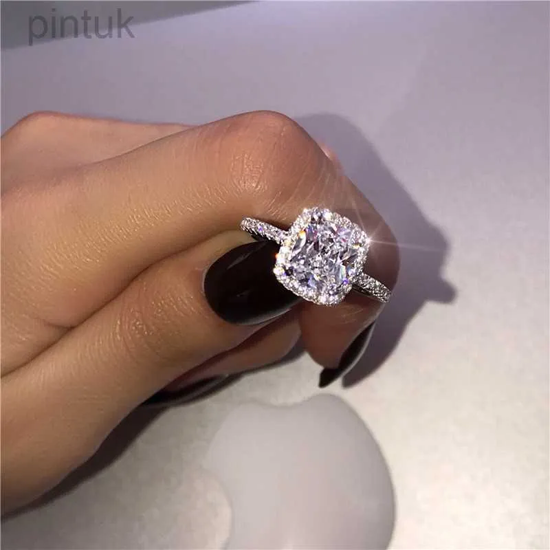Ringar lovande ring Sterling Silver Cushion Diamond Engagement Wedding Rings Women Jewelry LDD240311