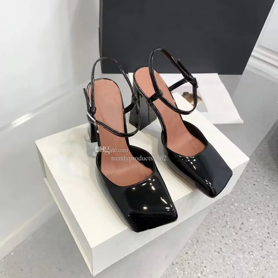 Nya kvinnors äkta läderhöga klackar Sandaler Fashion Crystal Silk Lacquer Leather Heels 9,5 cm Show Party Thick Heels Sexiga klänningskor 35-42