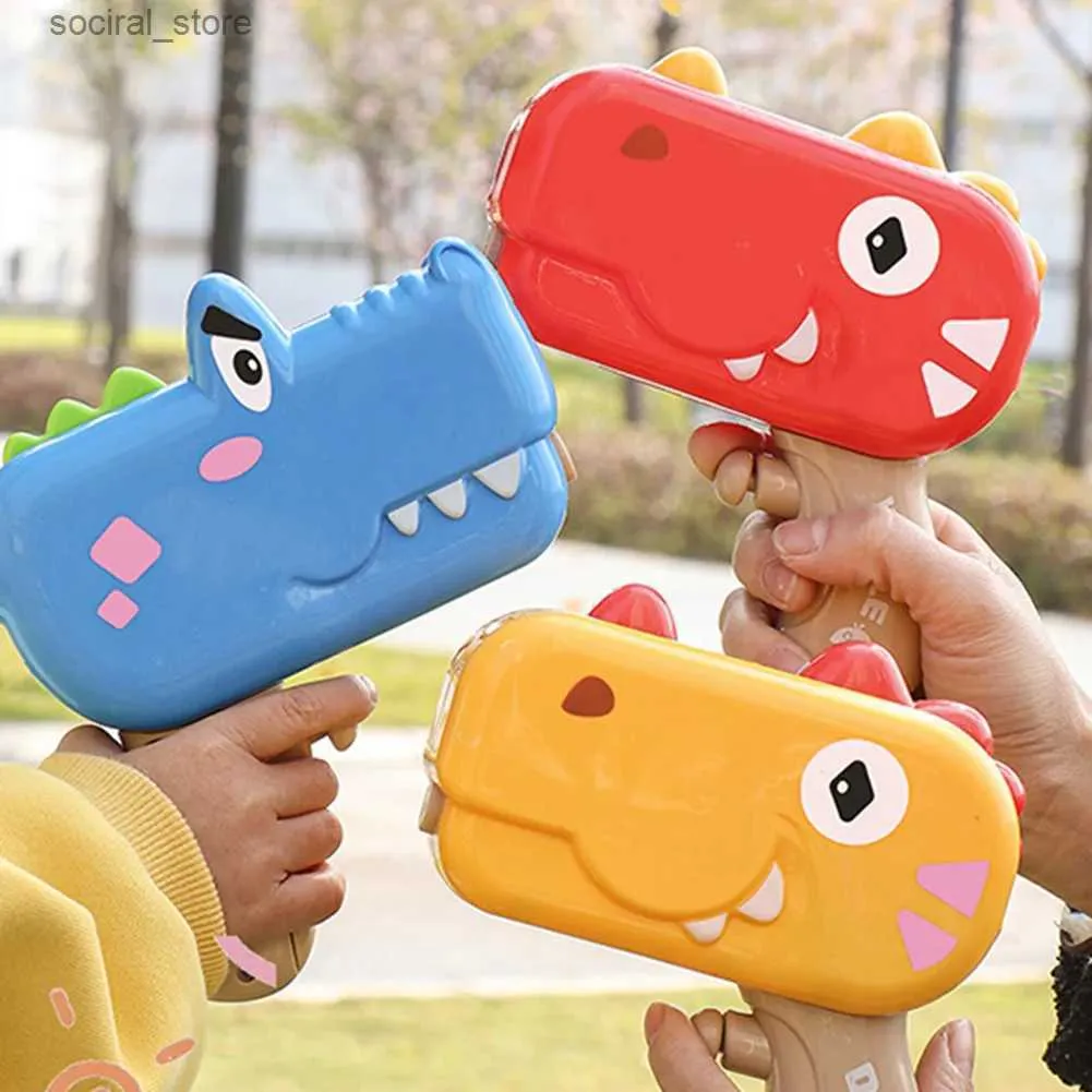 Gun Toys Adorable Spray Bag Toys 6-7M Long-range Spray Tool For Beach L240311