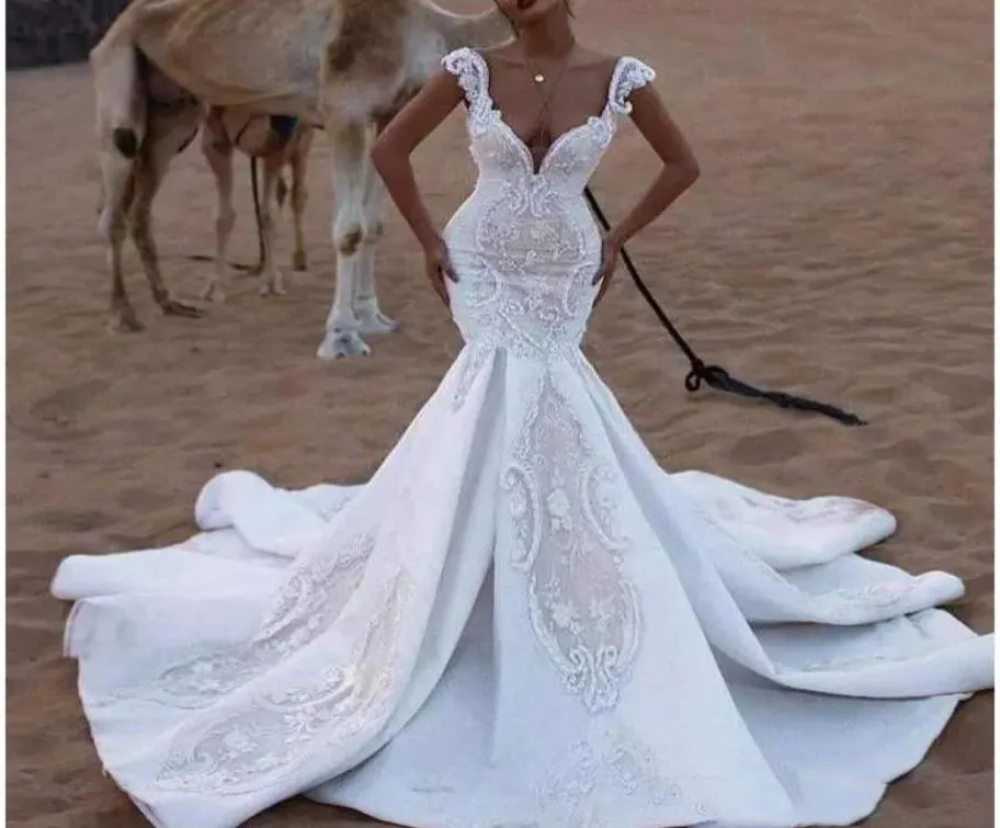 2022 Свадебное платье Русалка Саудовская Аравия Аппликация с V-образным вырезом Кружевные свадебные платья Пляжный шлейф с открытой спиной Bling Длинные платья6568637