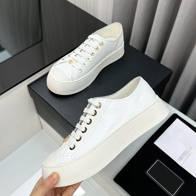 Luxurys Womens Dress Shoes Designer Cowhide Sneakers Tweed Casual Shoe Platform Heels Lace-Up White Leisure Shoe Ladies Running Trainer Sport Rubber Sole Shoes