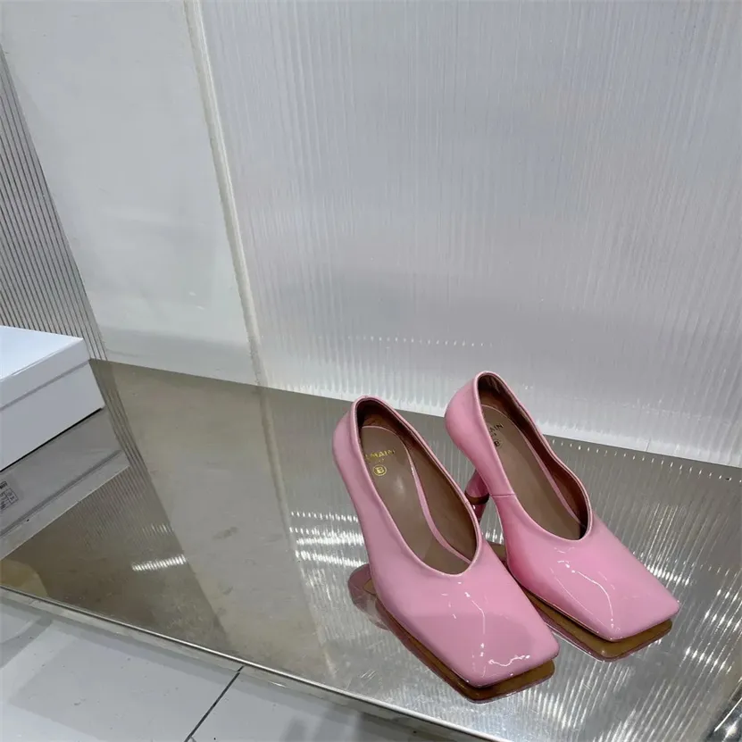 design Femmes Chaussures à talons hauts Escarpins en cuir verni coloré Hauteur du talon 10cm 2024 Printemps Chaussures de créateur avec boîte d'origine Taille 35-41
