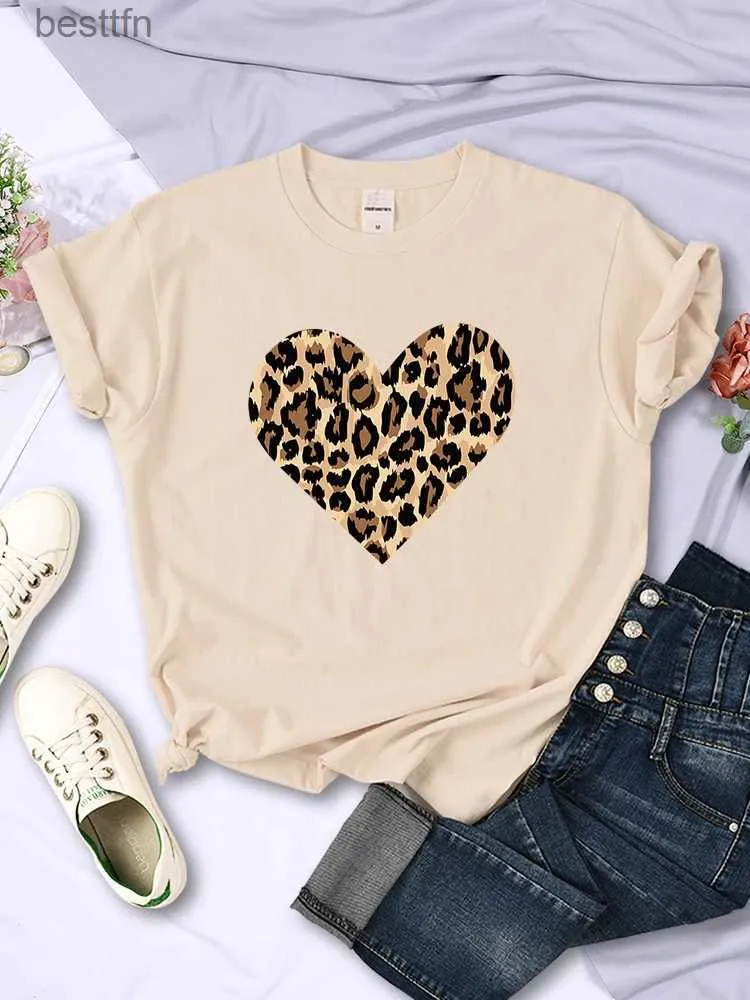 Женская футболка Creative Leopard Love Pattern Футболка Женская летняя свободная дышащая короткая футболка Модная повседневная одежда Уличные футболки в стиле хип-хоп 240311