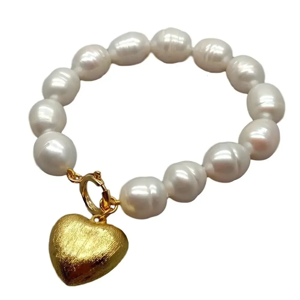 Yygem Office Style Natural Odlat White Rice Freshwater Pearl Strand Armband Guldfylld Borsted Heart Charm 8 240305