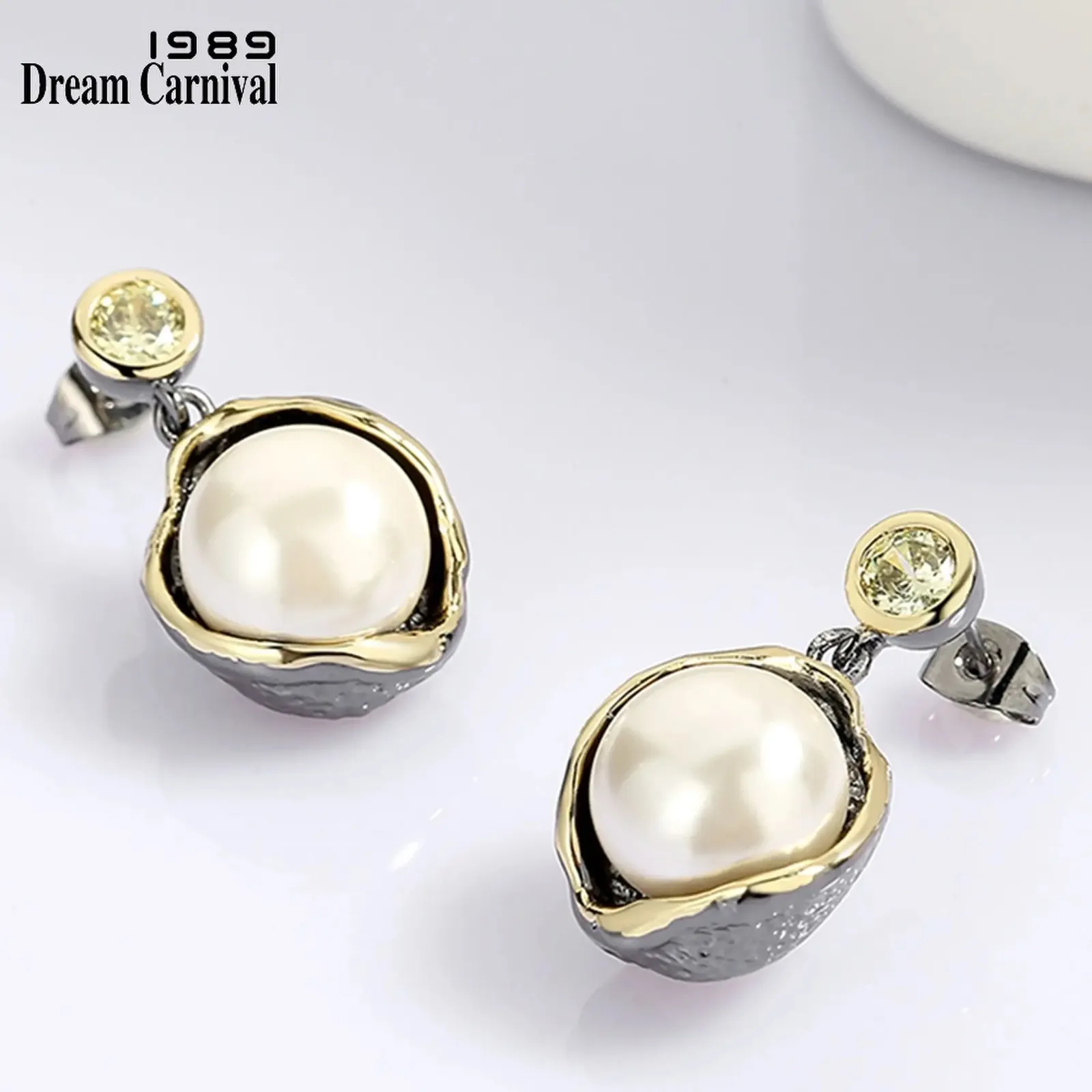 DreamCarnival1989 Pearl Drop Kolczyki Kobiety Clear White Cyrron CreativeWeddingengagement Gothic Jewelry We4175 240228