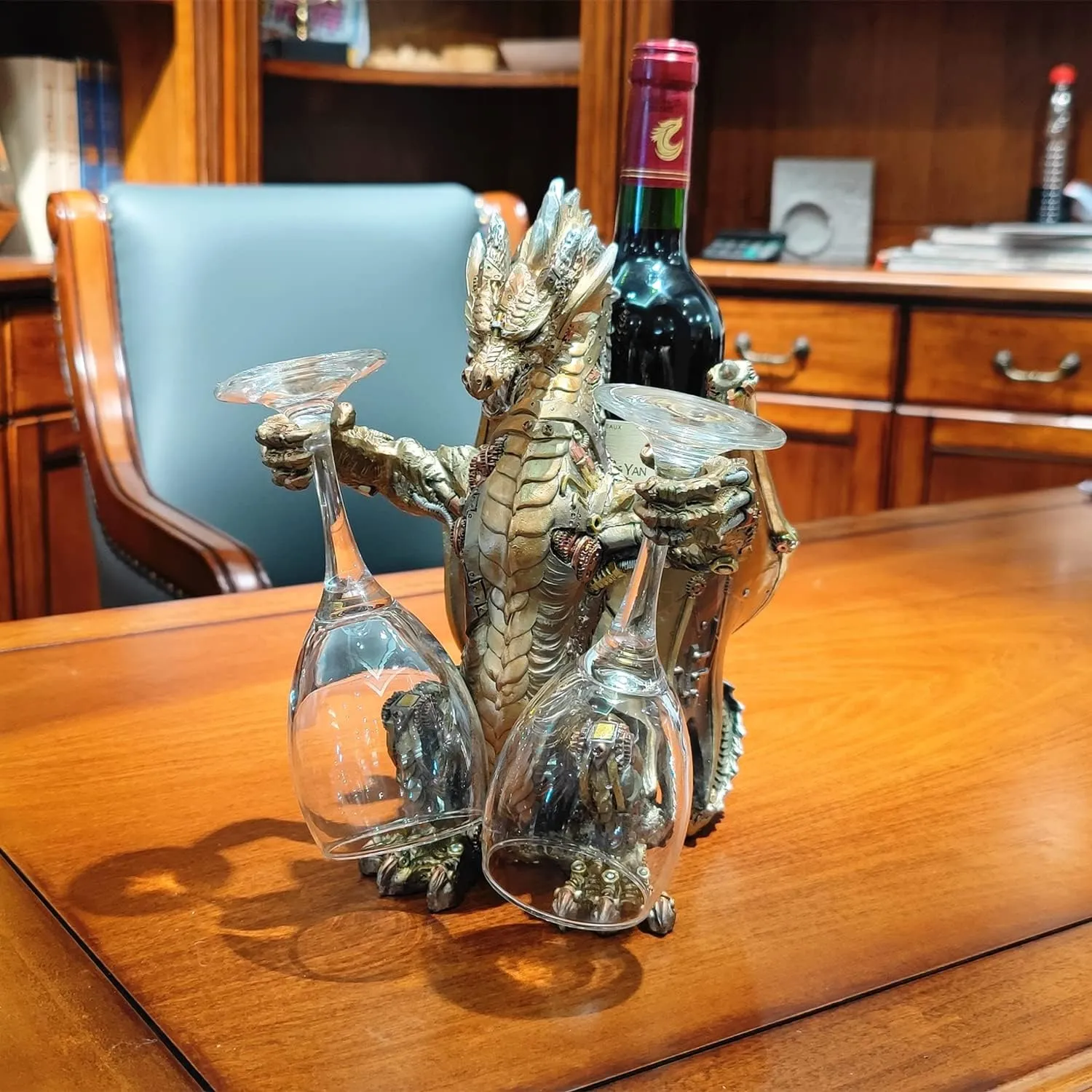 Steampunk Skull Wine Bottle Stand – Gothic Metal Holder For Home Bar, Man Cave, Kitchen Decor (Black)