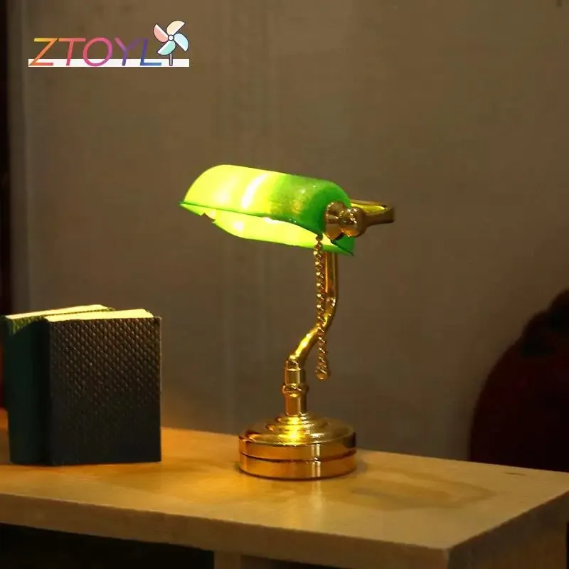 1 12 Dollhouse Miniature Desk Lamp Led Green Postman Light Lighting Home Furniture Model Decor Toy Doll House Accessories 240223