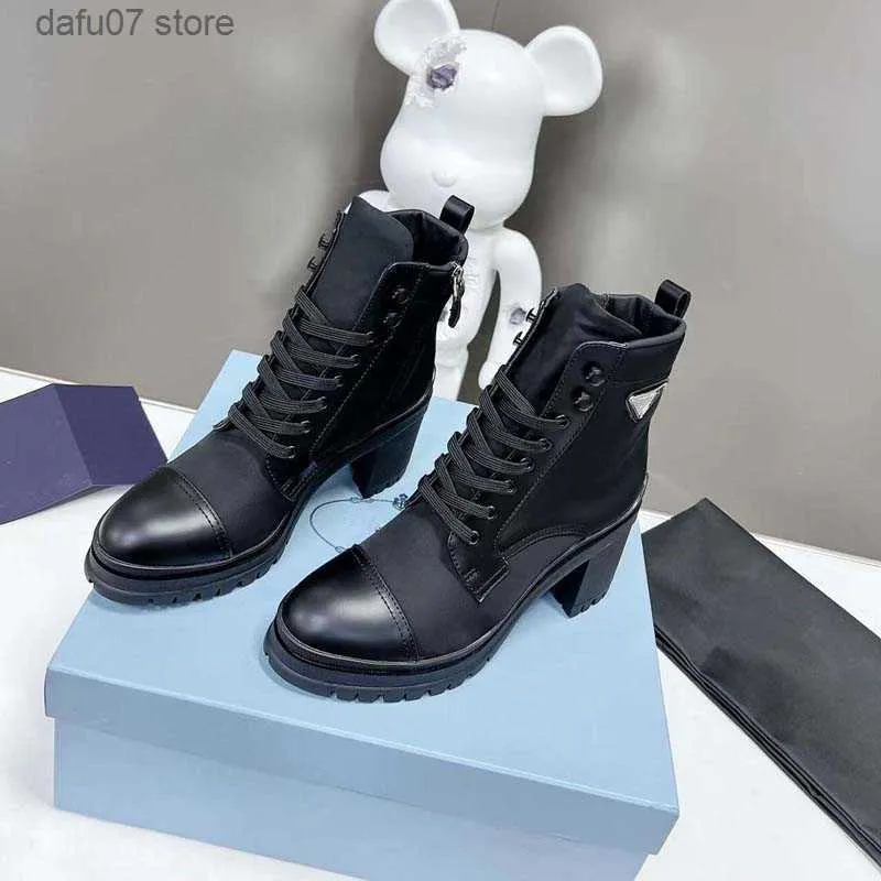 Boots Designer Boots محلي مصمم مستودع طول الركبة الربيع والجلد الخريف EVA Roundh240312