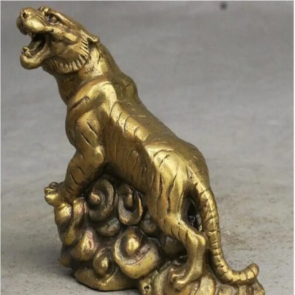 Zsr 601 folk China chino fengshui laton ferocidad Zodiaco Tigre animal estatua escultura2116
