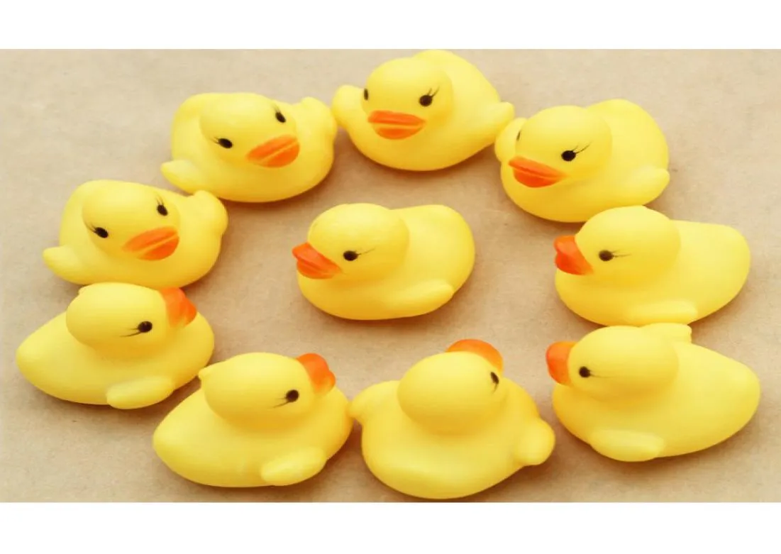 MINI Yellow Duck Baby Bagnetto Giochi d'acqua Suoni Anatre di gomma Bambini Balneazione Nuoto Regali da spiaggia Giochi con la sabbia Divertimento in acqua Giocattoli per bambini 200 pezzi SK4876376