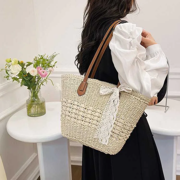 Beach Bags Korean Large Capacity Hollow Grass Woven Bag Summer Simple Commuter Women's Single Shoulder Handheld