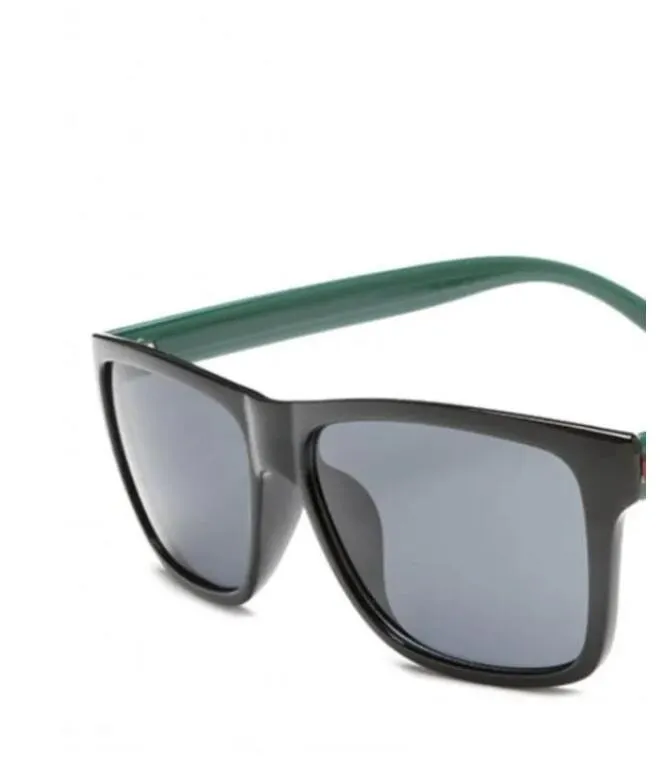 여름 스핑 고품질 여성 해변 사이클링 선글라스 패션 UV 보호 안경 UV400 보호 태양 안경 굿 피트 검은 녹색 안경 작은