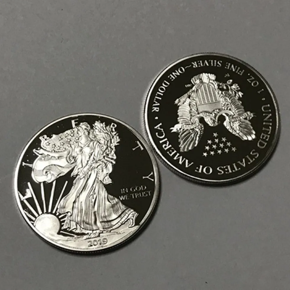 5 pièces Non magnétique 2019 dom noyau en laiton plaqué argent 40 mm avec décoration aigle à l'envers pièce de collection 3219