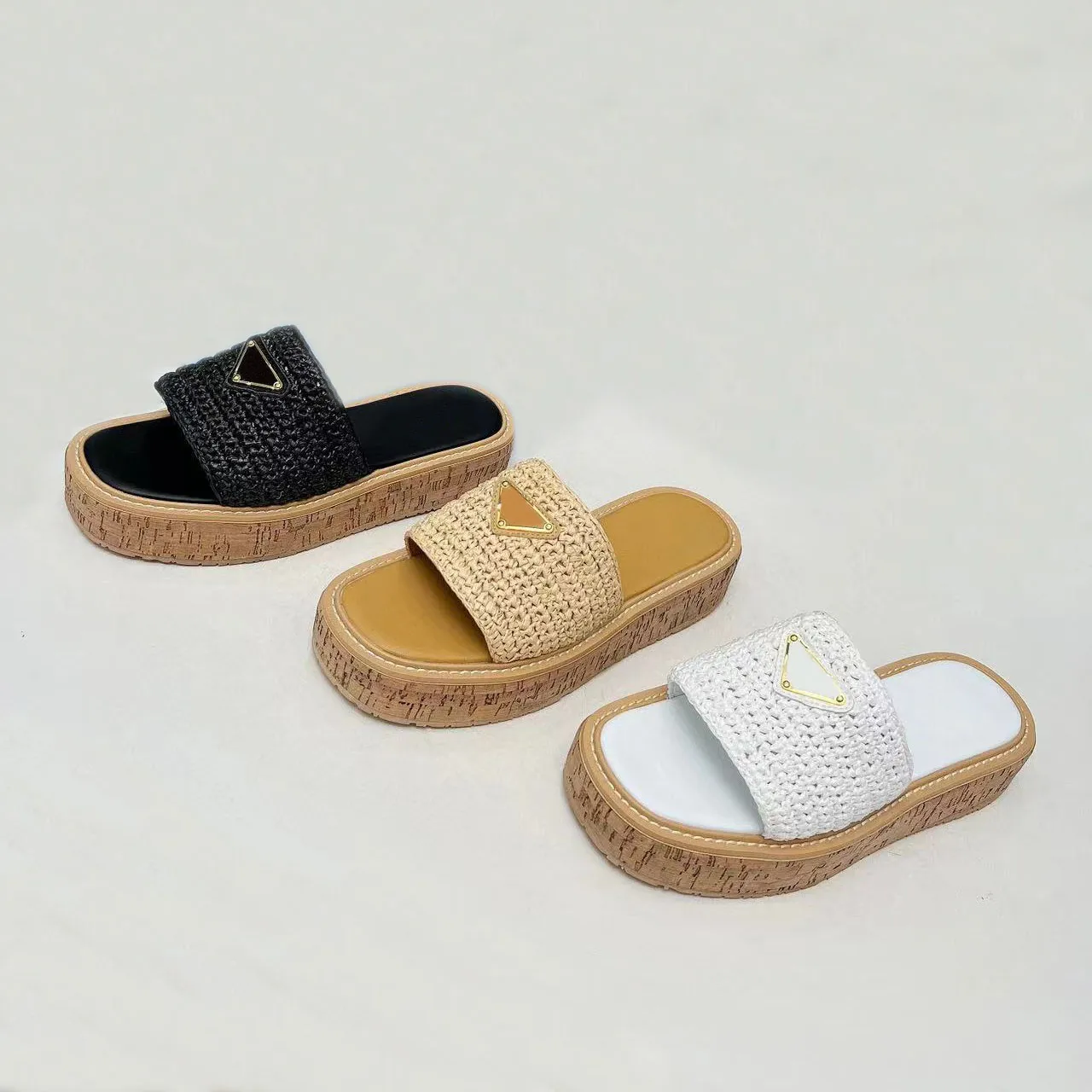 Yeni Üçgen Hip Dokunma Terlik Sandal Platformu Raffias Terlik Tesisleri Tasarımcı Kadın Yazı Topuk Gündelik Flip Flops Dış Moda 35-41