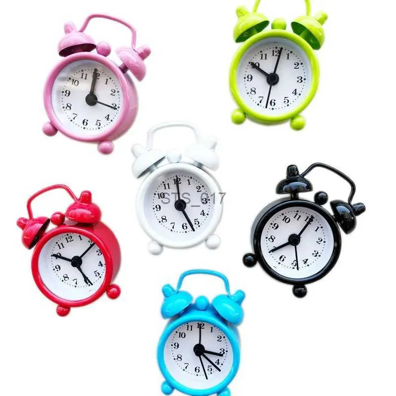 Other Clocks Accessories Portable Mini Alarm Clock Retro Round Number Clock Double Bell Desk Table Clock Durable Digital Quartz Clock Home DecorationL2403