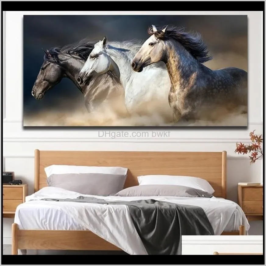 Peintures Arts Artisanat Cadeaux Jardintrois Noir et Blanc Cheval de course Toile Peinture Moderne Sans Cadre Mur Art Affiches Photos De279t