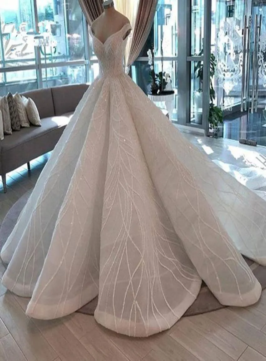 Nuovi abiti da sposa in pizzo con perline arabi sauditi 2020 Mariage Puffy Ball Gowns Cristallo placcato lusso Dubai Abiti da sposa1032488