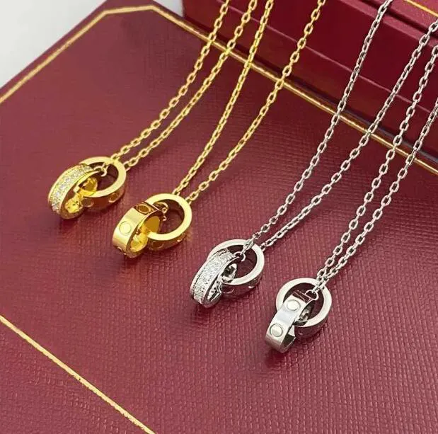 2024 Collier pour femme Bijoux d'amour Pendentif en or Double anneau Bijoux en acier inoxydable Mode Anneaux ovales imbriqués Colliers de chaîne claviculaire Designer Gifs sans boîte