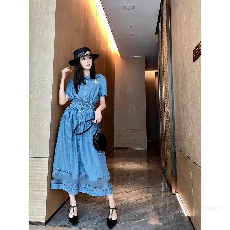 designer CE23 Summer New Style Fashionable Triumphal Arch Leather Label Denim Shirt+High Waist Slimming Skirt Cover FJI1