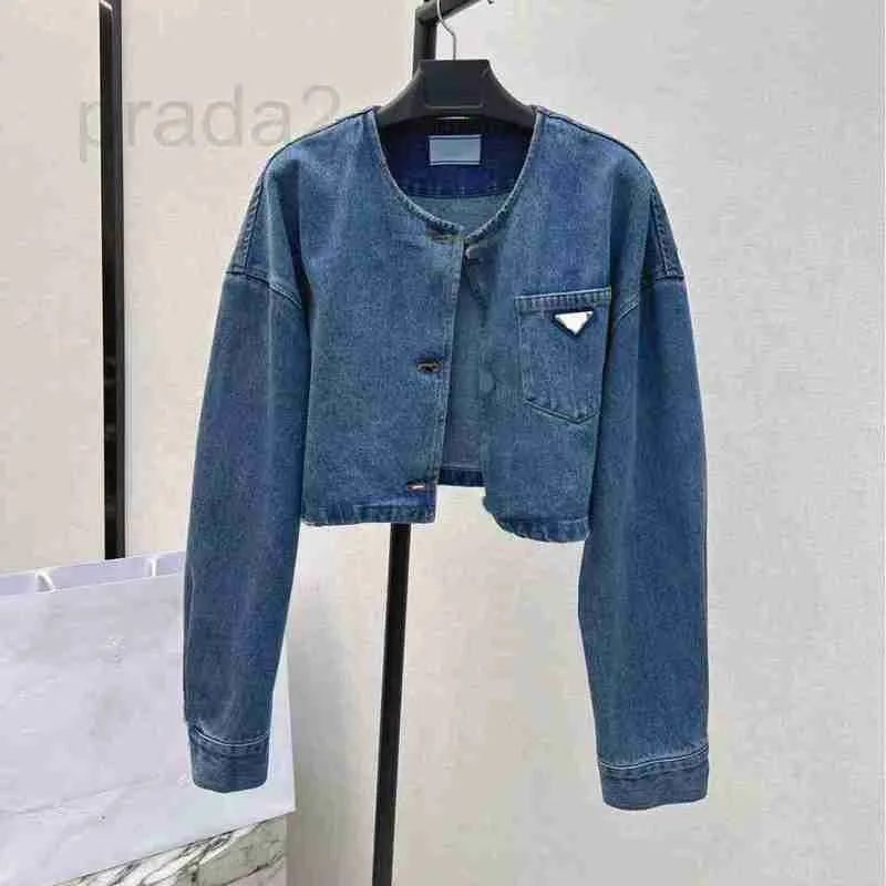 Men's Jackets Designer 24 Early Spring Cool Letter Triangle Pocket Round Neck Single breasted Short Denim Coat UX43