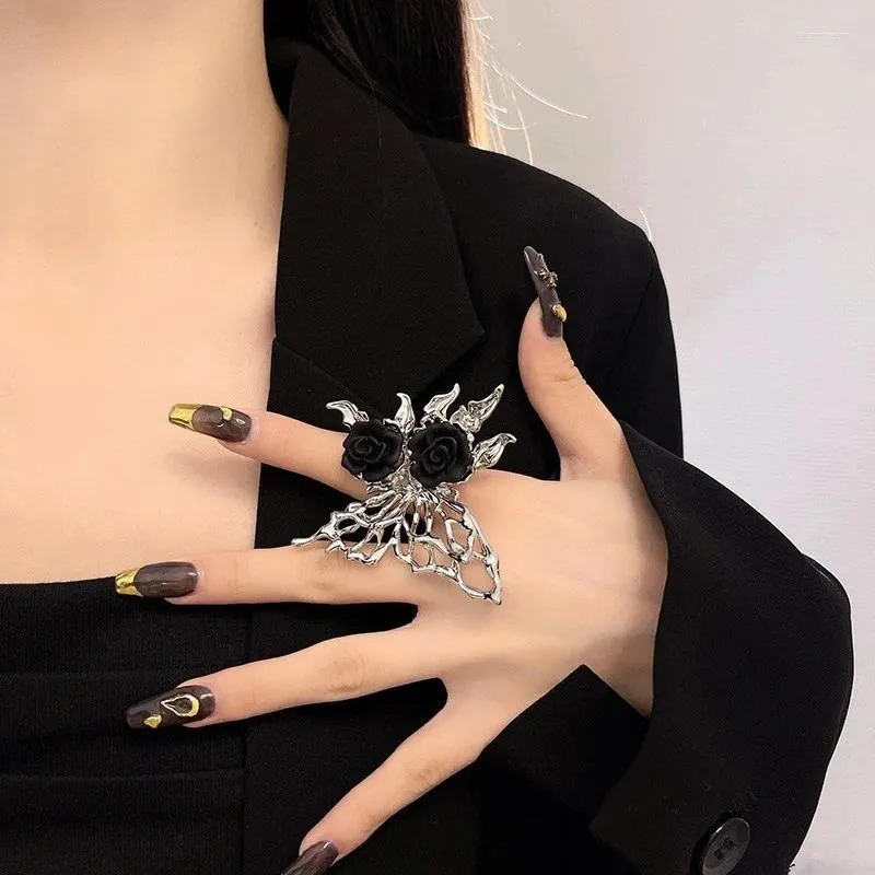 Cluster Rings Gothic Punk Black Rose Flower Hollow Butterfly Ring For Women Y2K Girls Hip Hop Sweet Cool Exaggerated Party Jewelry Gifts