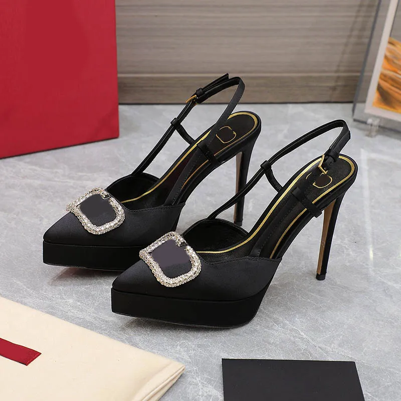 Luxury Sandals High Waterproof Platform Pumps Pointed Silk Heels Sandal Patent Leather Classic Hardware High-heeled Sandals 15cm Designers Dress Evening Shoe