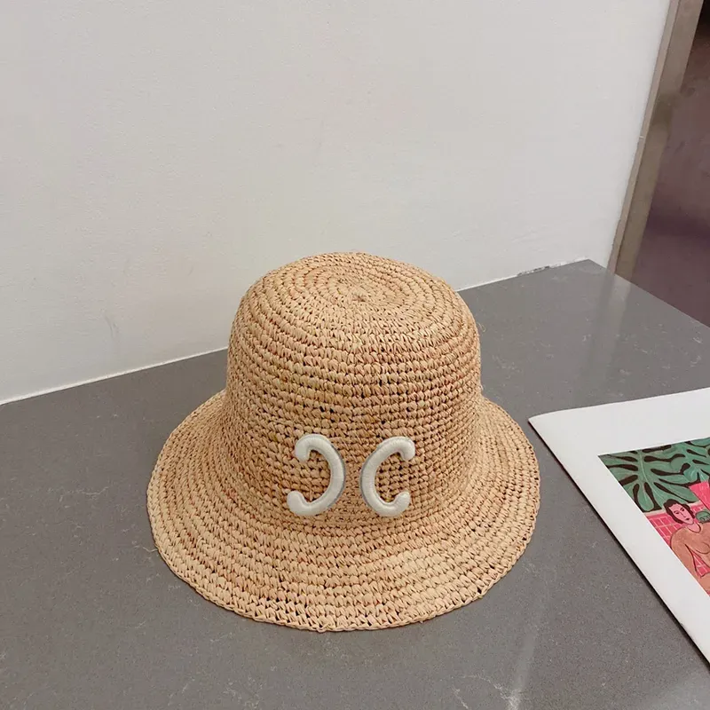 Chapeau de paille de concepteur Femmes Luxurys Seau Chapeaux Mode Tissé à la main Cap Hommes Casquettes d'été Chapeaux de plage Big Brim Chapeaux Sun Buckets Chapeau Sunbonnet