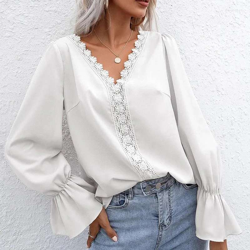 Blouses pour femmes Chemises de mode Bureau Dame Vêtements de travail Printemps Automne Manches longues Chemisier en mousseline de soie Femme Élégant Col en V Solide Blanc Tops 2024