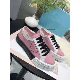 Mixed pra leather Women 0826 Designer sneakers color Luxury genuine leather fashion casual shoes original men shoes