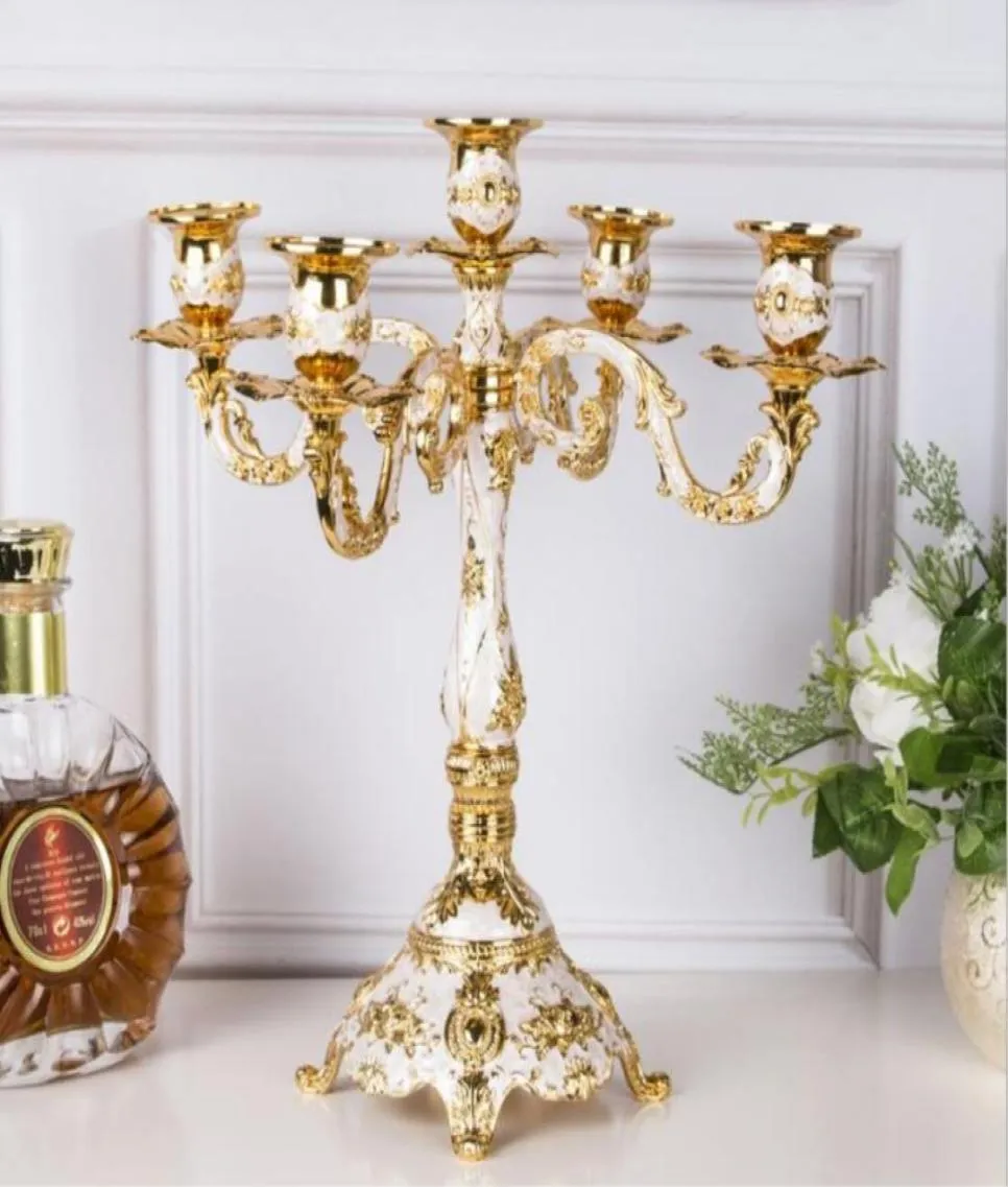 Suporte de vela ecológico com 5 braços, candelabros banhados a ouro brilhante, metal romântico e luxuoso para eventos de casamento ou decoração de festa 7150396