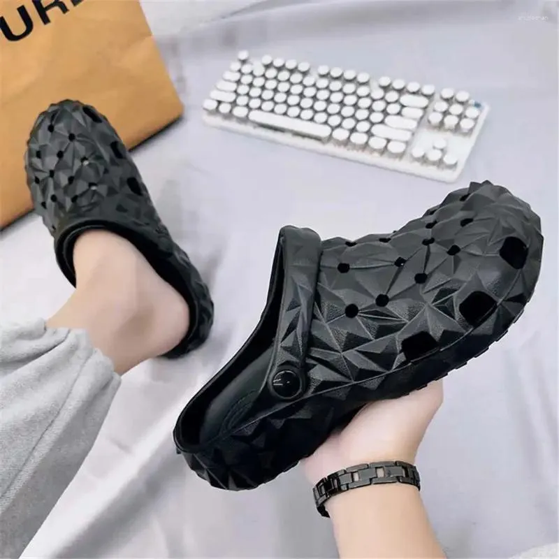 Slippers Without Back Bathing Luxury Man Flip Flop Loafers Men Shoes Sandals Sneakers Sports Famous