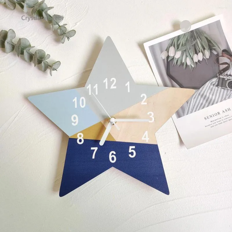 Wanduhren INS Nordic Creative Home Blaue Serie Geometrisches Design Pentagramm Stille Uhr Kinder