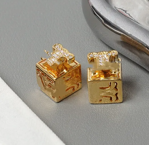 Ear Studs Personalized Trendy Geometric Square Metal Hollow Light Luxury All-Match Diamond-Embedded High Sense Eardrops Earrings