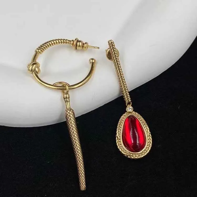 Kolczyki w stylu vintage Maijia kroplowe czerwone asymetryczne kolczyki i kolczyki dla kobiet 240315