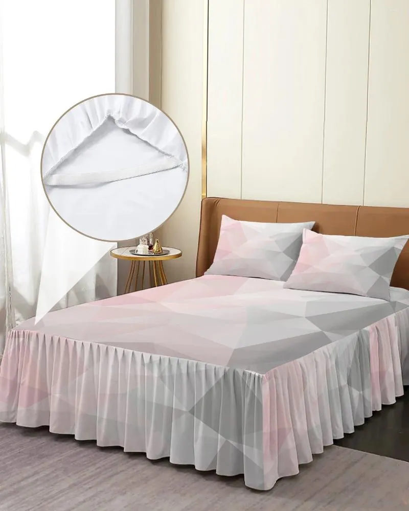 Falda de cama geométrica rosa gris gradiente triángulo colcha ajustada elástica con fundas de almohada Funda de colchón juego de cama Sábana