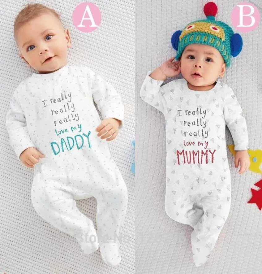 2018 novas roupas de bebê menino meninos meninas roupas de bebê macacão roupas de bebê eu amo minha mãe e meu pai conjunto de roupas de manga comprida unissex5316007