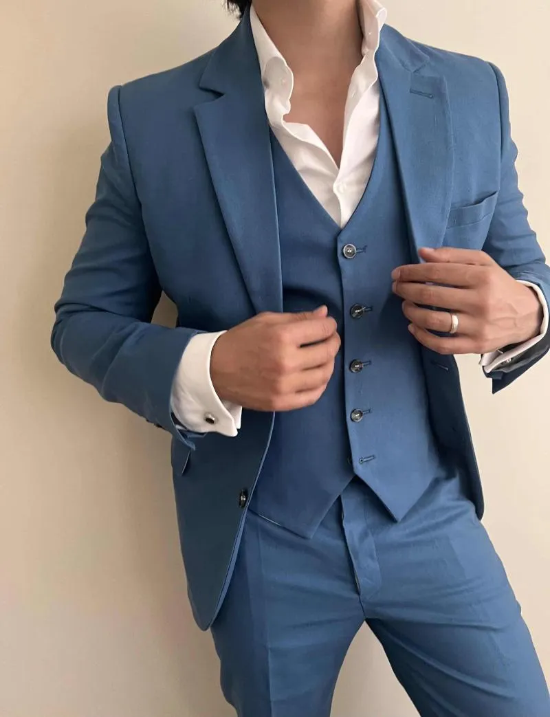 남자 정장 남성 고품질 슬림 핏 블루 3 피스 비즈니스 파티 맞춤형 웨딩 신랑 턱받이 블레이저 Hombre 의상 homme