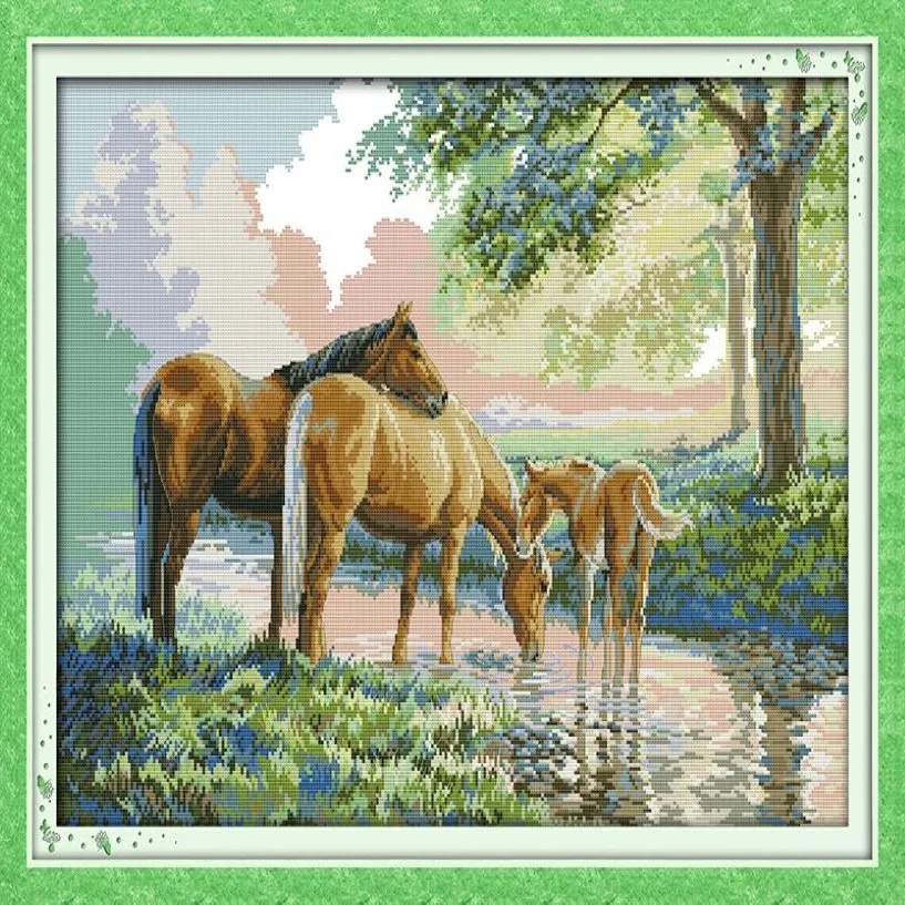 森の装飾絵画の馬の家族手作りクロスステッチクラフトツール刺繍針細工セットカウントされたキャンバスD308h
