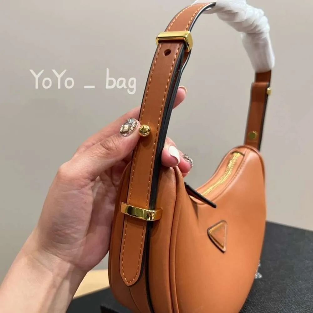Designers Bags Luxurys Handbag Crossbody Hobo Purses Sale Womens Lady Shoulder Fashion Bag Minimalist style Functionality wallet