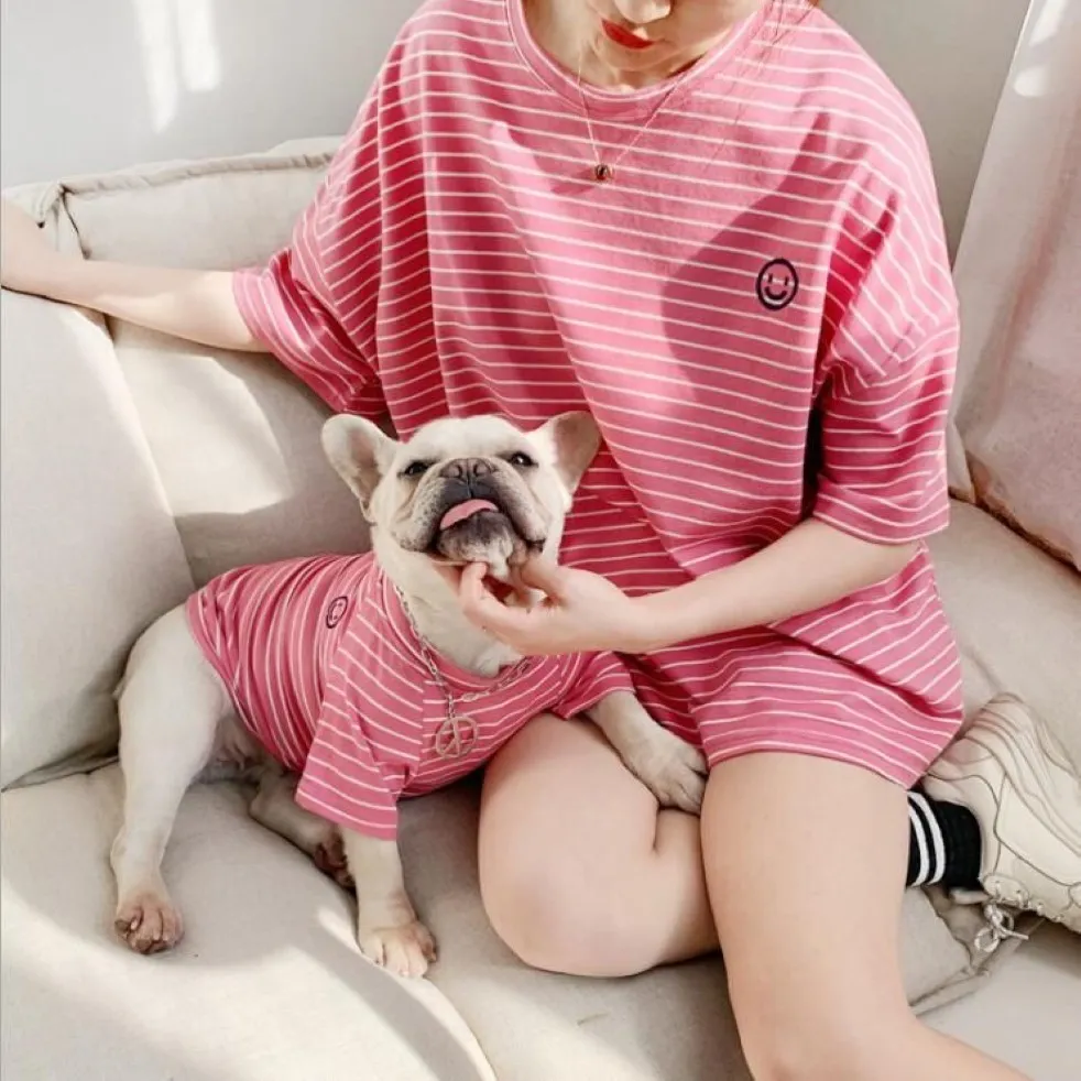 大人と犬のペットマッチ服2019犬のための家族の服小さな大きな犬の服ストライプTシャツ大人のトップスシャツペットpajama348e