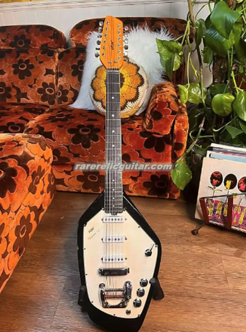 Rare Vox Phantom XII Tuxedo Jimmy Page Yardbirds Teardrop Twelve Strings Black Solid Body Electric Guitar SSS Pickups Bigs Tremolo Tailpiece Vintage Tuners