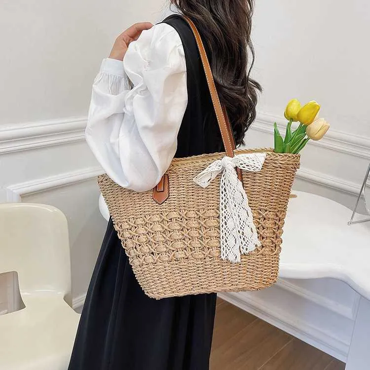 Sac coréen tissé en herbe creuse de grande capacité, sac d'été Simple de banlieue pour femmes, sac à bandoulière Simple